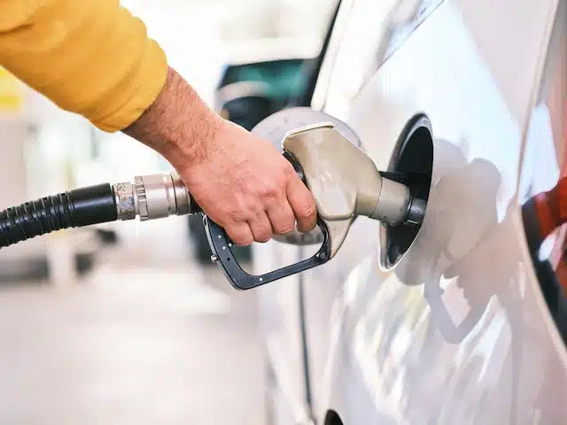 Understand how fuel consumption labels work for insights when doing a comparison