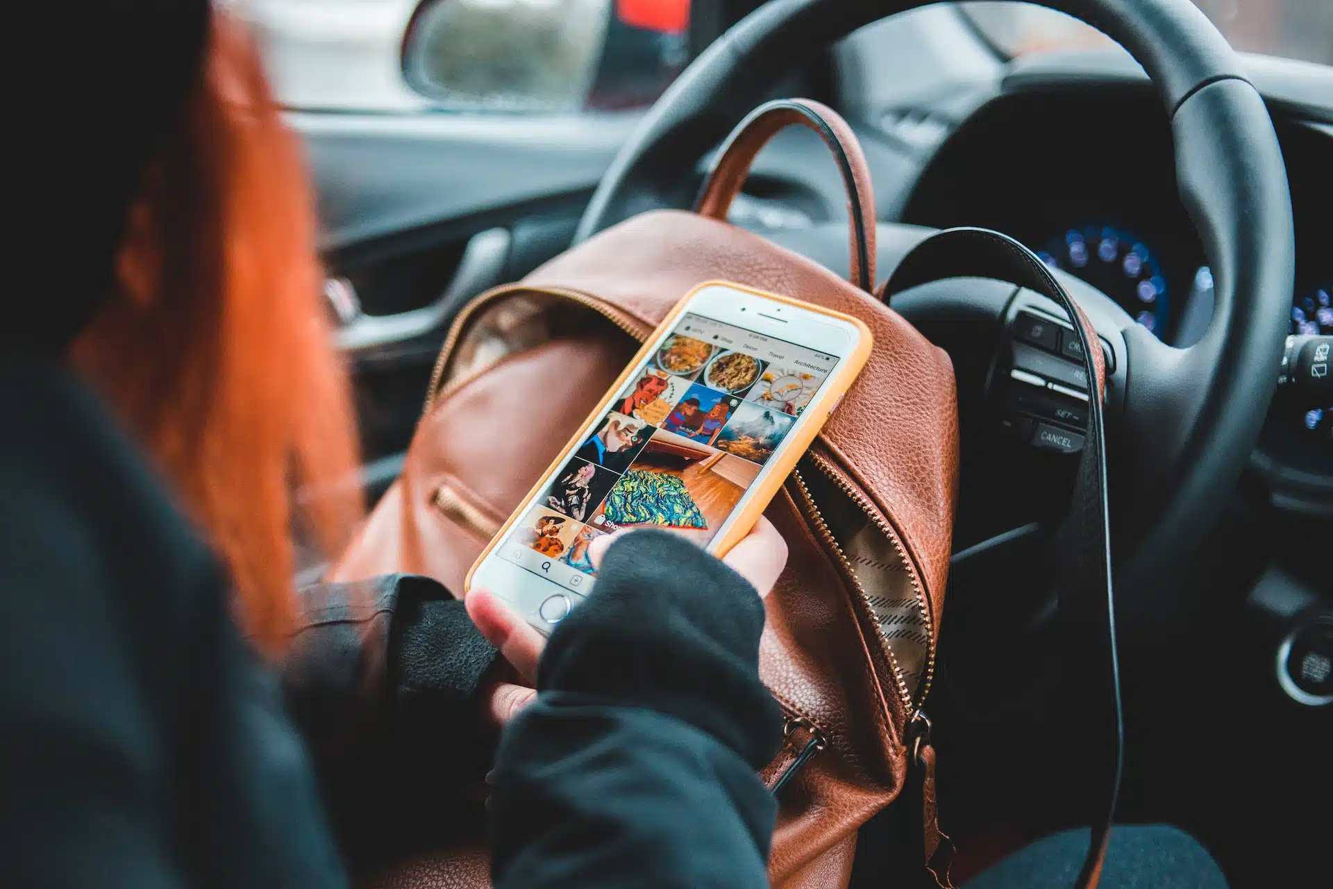Read this blog to learn more about car technology and work apps every freelancer must have.