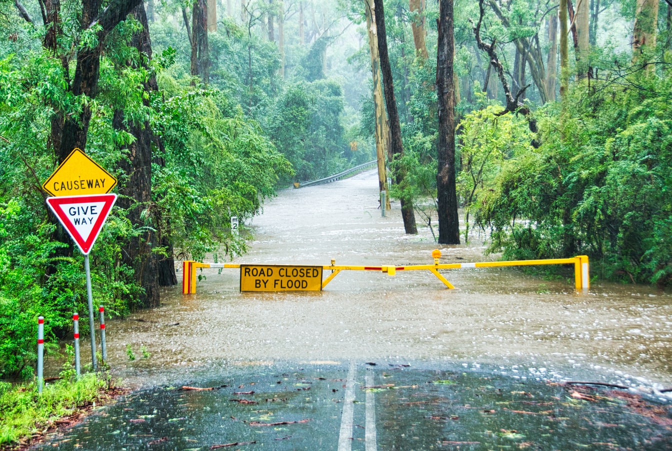 wet road conditions in Australia are like this sometimes