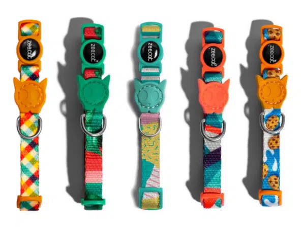 break away cat collar makes a good cat Christmas present