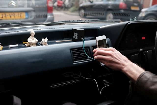 distracted driving can result from music devices