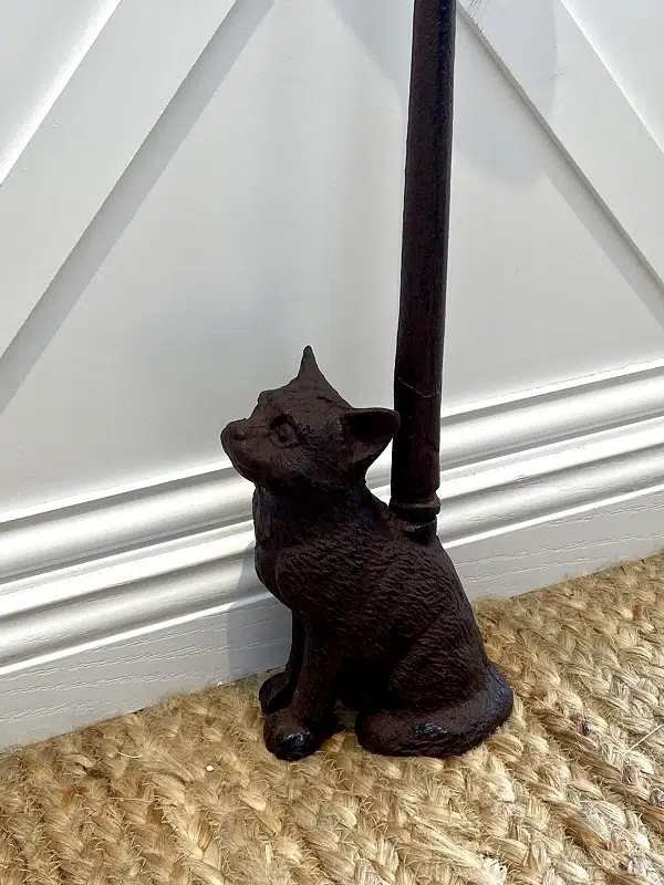The cast iron cat doorstop. This is among our Father's Day AU gift ideas for pet lovers