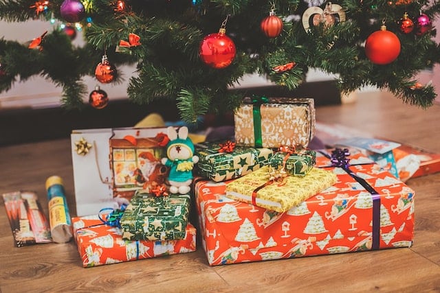 Christmas gift wrap can be dangerous to dogs and cats
