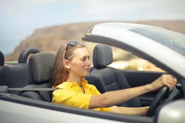 Women driving in Australia while also using CBD oil